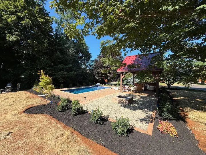 Blue River Landscaping LLC